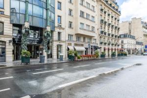 Appartement Cosy au cœur du Triangle d Or avec Climatisation