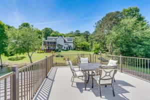 Lakefront Hiawassee Gem: Boat Dock w Rooftop Deck