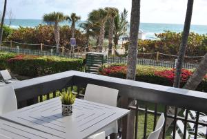 Beach Front Resort - 2 Bedroom, 2 bathrooms, Sleeps 6, 2 Pools- at The Alexander