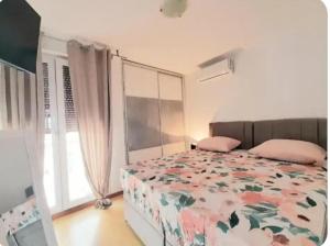 Beautiful Apartment, Beach by foot