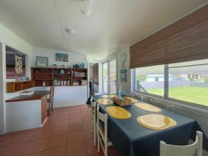 Scotts Retreat - Burrum Heads- Close to Beach- 4BR- Aircon