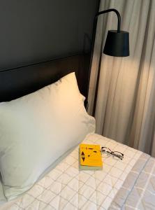 LOFT confortável e moderno com garagem perto da FURB e Vila Germânica