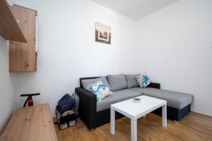 Seaside holiday house Zubovici, Pag - 22859