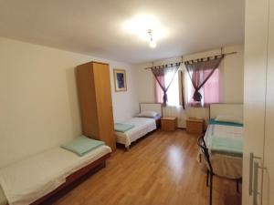 Rooms with WiFi Rijeka - 23254