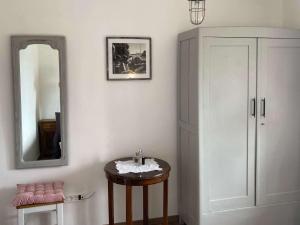 Apartments with parking space Senj - 23402