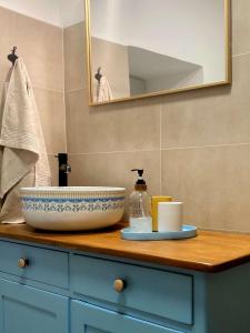 Apartments with parking space Senj - 23402