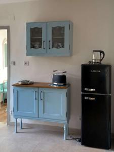 Apartments with parking space Senj - 23402