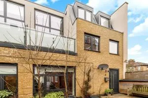 Omega Terrace, Luxury Modern Interior, Located Close To Alexandra Palace - Palmers Green