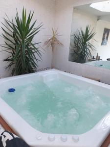 Glenvista Home with a View