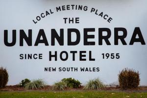 Unanderra Hotel