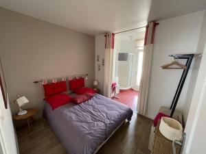 Appartements Nacre - Vue Mer & Fort - Confort & Evasion : photos des chambres