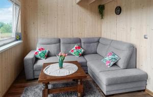 2 Bedroom Beautiful Home In Brzuze