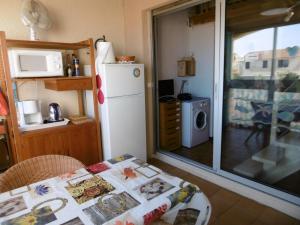 Studio Mezzanine avec Piscine et Tennis - Proche Plage - Garage Inclus - FR-1-799-7