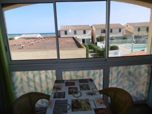 Studio Mezzanine avec Piscine et Tennis - Proche Plage - Garage Inclus - FR-1-799-7