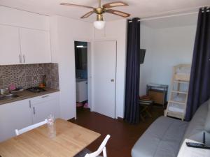 Studio Alcôve 34P, Grande Terrasse, Proche Plage - Parking Privé, Quartier Animé - Le Barcarès - FR-1-799-13