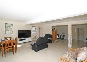 GetAwayStay - 3BR - Aircon - WiFi - Smart TV