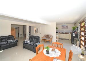 GetAwayStay - 3BR - Aircon - WiFi - Smart TV