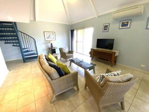 Osprey Holiday Village Unit 114