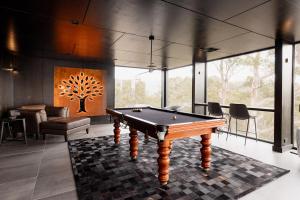 Luxe Hobart Villa - Boxwood