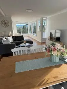 Sunny Rose - Dunmore