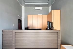 RedDoorz Plus at New Favour Hotel Gunung Dempo