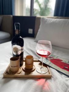 HK HOTEL Trung Kính