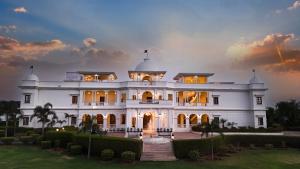 Umaid Farm Resort- A Legancy Vintage Stay In Jaipur