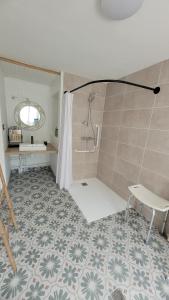 Le Truc en plus, accessibles PMR, appartement 45 m2 mitoyen dans une maison avec un autre appartement