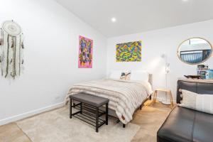 EcoBee Studio in Garden Serenity