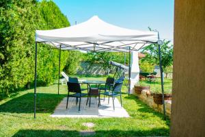 Summer House Christie