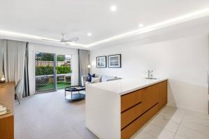 Sapphire Suite - Central Boutique Resort Vibes