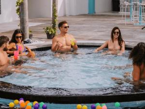 Mad Monkey Kuta Lombok