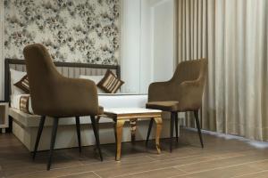 Gazebo Inn & Suites Medanta