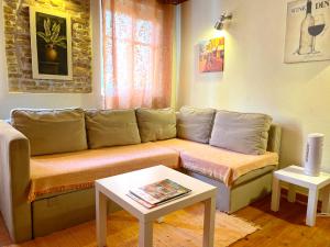 The Old Town Experience - next to Liston