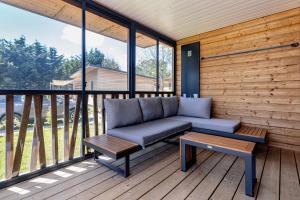 Villages vacances Les Cottages de La Baule : Chalet de standing 7 personnes - Piscine : photos des chambres