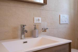 Domus de Rocas Holiday House img25