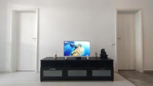 Luxury Studio Free Parking Air Conditioning Espresso Modern Bright View Full Complet Utilat