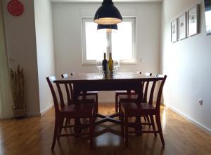 ART & COZY new apartmant near beach and historic center of KASTEL STARI