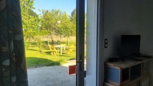 Le Truc en plus, accessibles PMR, appartement 45 m2 mitoyen dans une maison avec un autre appartement