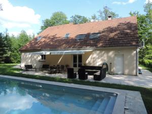 Villas Maison neuve avec piscine dans domaine arbore - Domaine de la Brionnerie : photos des chambres
