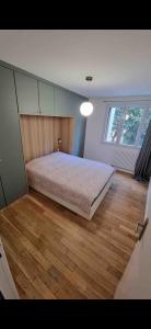 Charmant appartement 65m2 mairie de saint ouen - carrefour pleyel