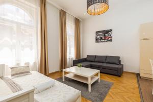 Real Apartments Révay