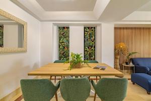 Stunning Tropical Oasis 3BR, Pool and Water Views