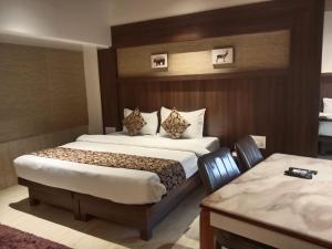 Hotel Laxvas- The Business Hotel