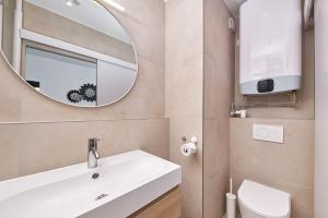 Riverside Center, 3 BR, near Danube river