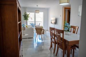 Piso con piscina y garaje en Añoreta by beBalmy