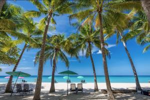 Tropics Kamala Corner Studio CTG D309, 3 Pools & Gym, near Beach