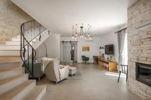 Nature Villa Frangipane with Pool - Happy Rentals 