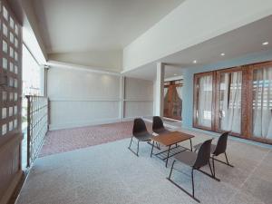 AobOun House Bangsaen บ้านโอบอุ่น บางแสน