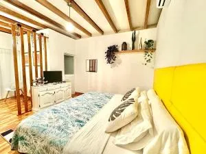 Suite Tierra - Piscina, BBQ, Botánico, Terraza, The Garden House - Los Bancos